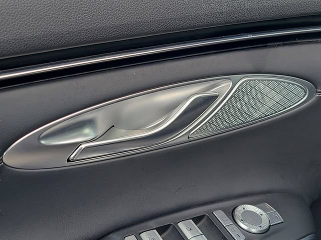 Used 2025 Genesis GV70 2.5T AWD/4WD image 15