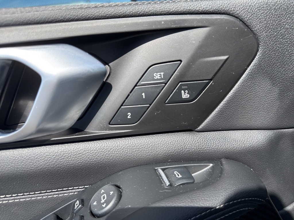 Used 2022 BMW X5 M50i w/ Executive Package image 39