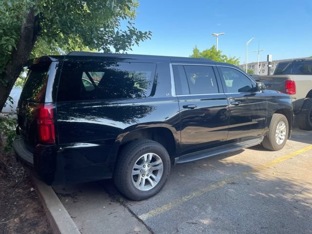 Used 2018 Chevrolet Suburban LT RWD image 6