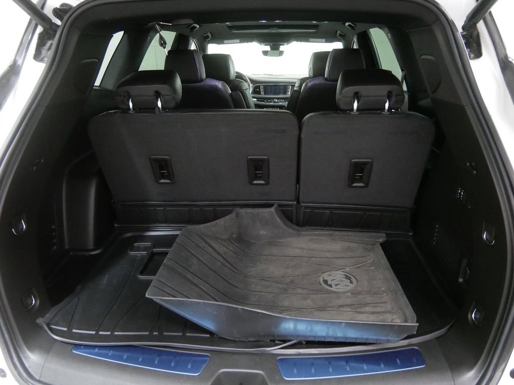 Used 2024 Buick Enclave Avenir w/ Avenir Technology Package image 6