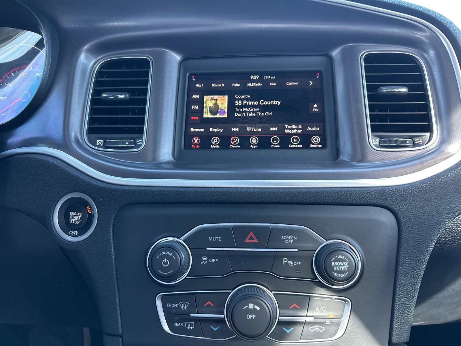 Certified 2020 Dodge Charger SXT image 18