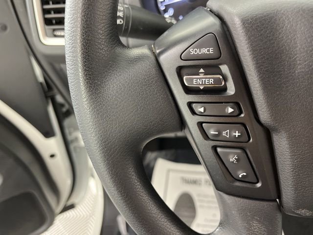 Used 2024 Nissan Frontier SV image 22