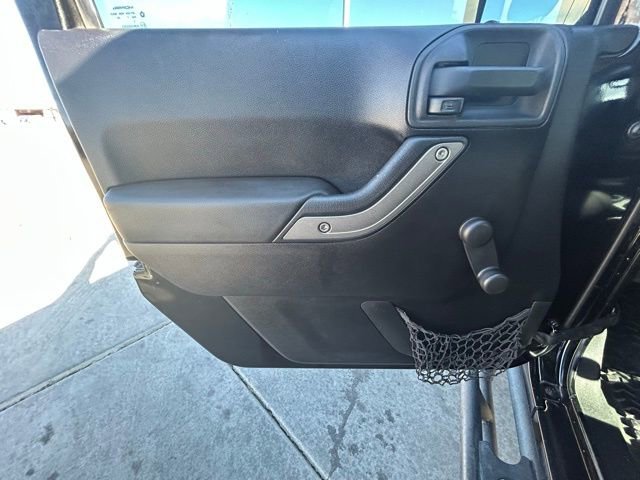 Used 2011 Jeep Wrangler Unlimited Sport image 17