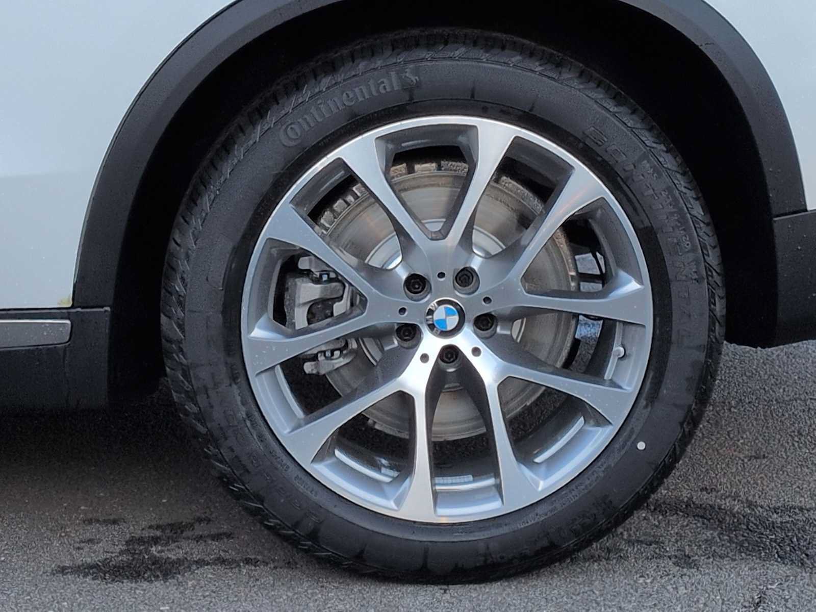 Used 2026 BMW X5 xDrive50e w/ Executive Package AWD/4WD image 14