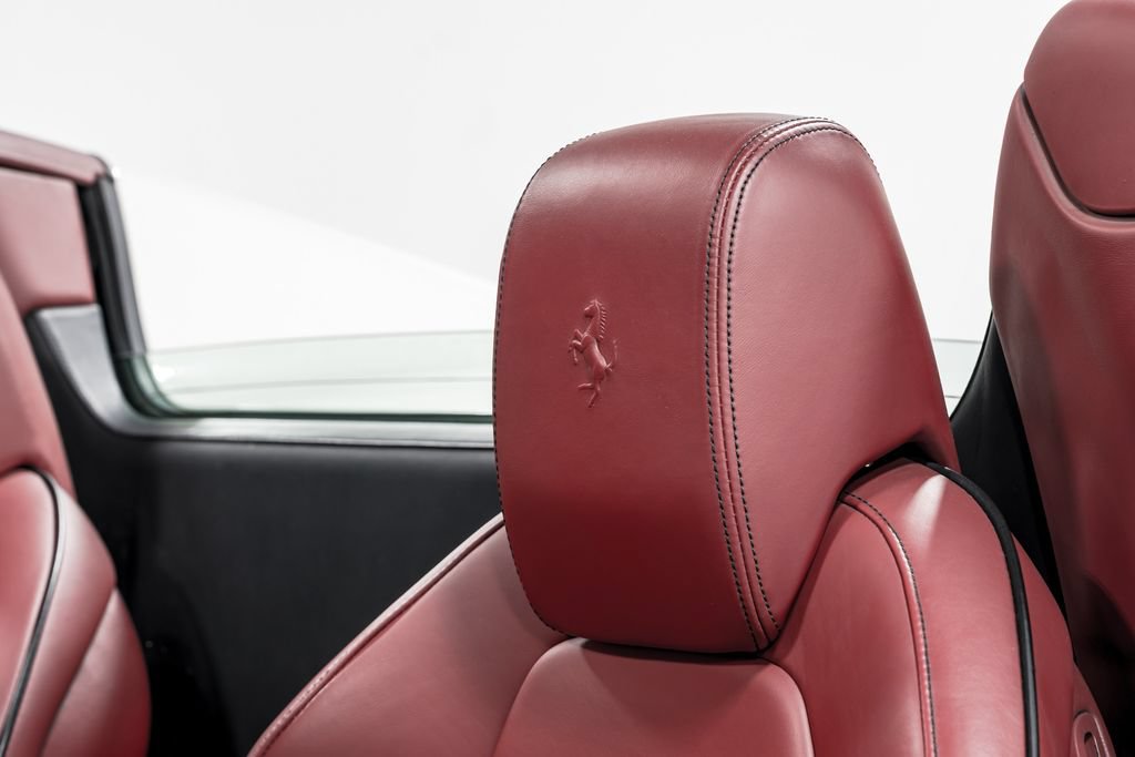 Used 2014 Ferrari 458 Spider RWD image 17
