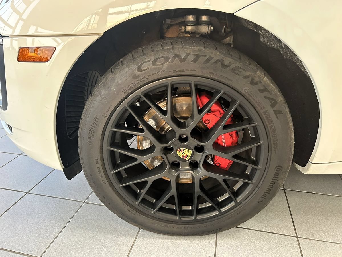 Used 2017 Porsche Macan GTS AWD/4WD image 58