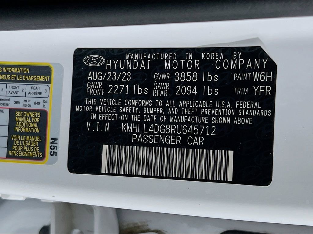 Used 2024 Hyundai Elantra SE FWD image 29