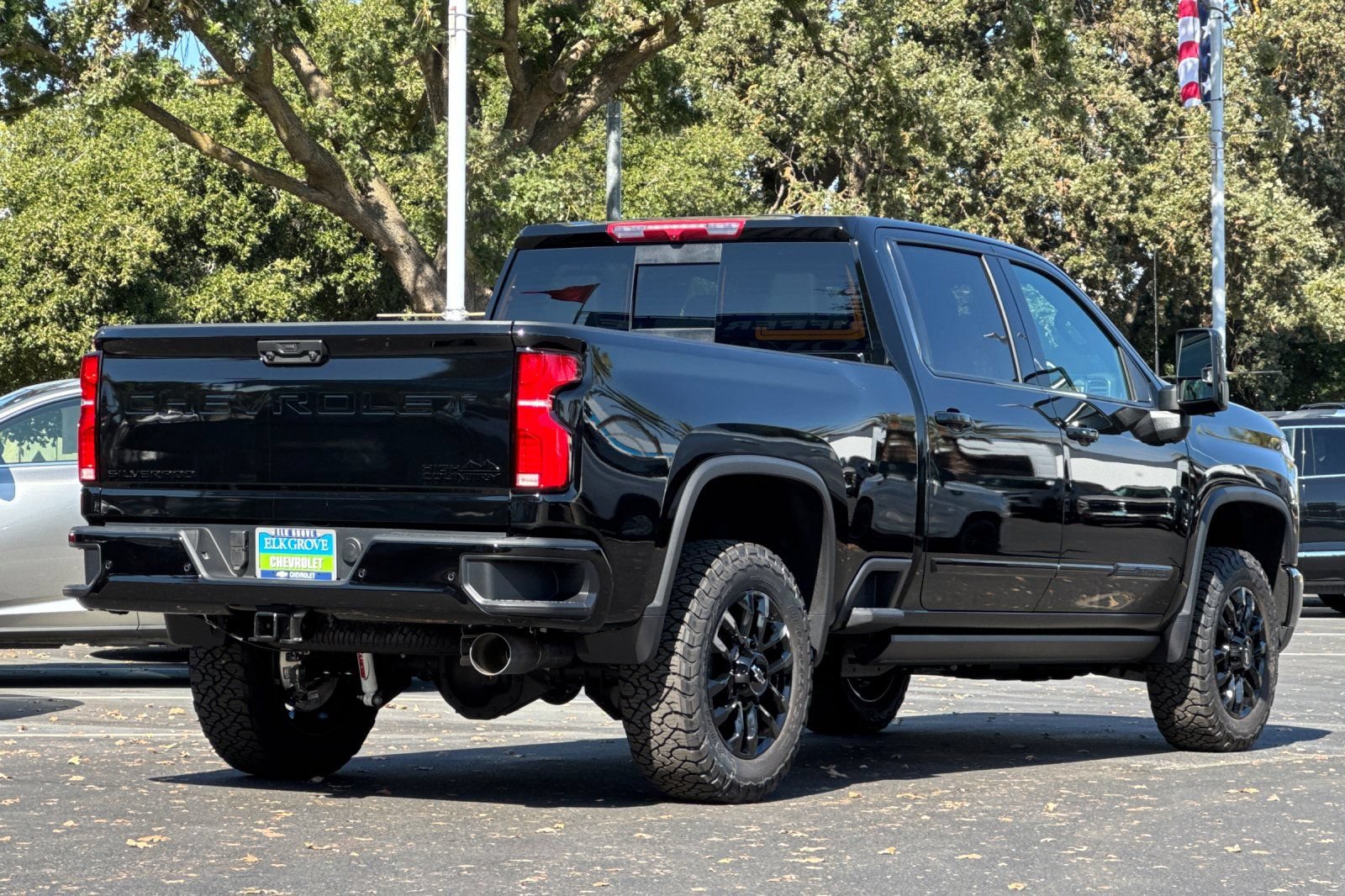 New 2026 Chevrolet Silverado 2500 High Country w/ Midnight Edition AWD/4WD image 3