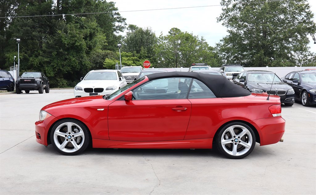 Used 2011 BMW 135i Convertible RWD image 7