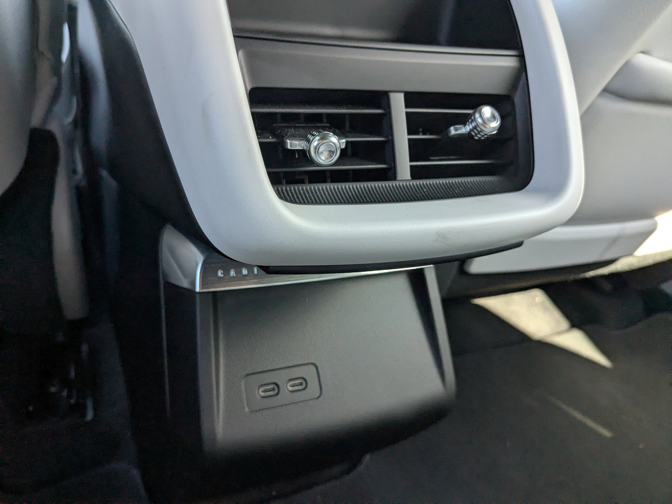 Used 2024 Cadillac Lyriq Luxury RWD image 16