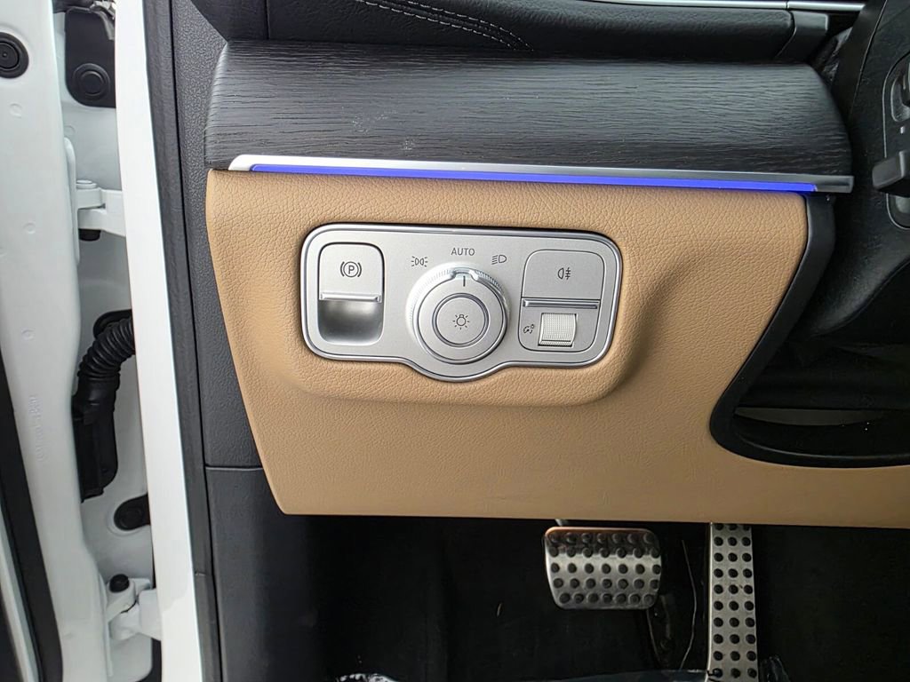 Certified 2025 Mercedes-Benz GLS 450 4MATIC image 27