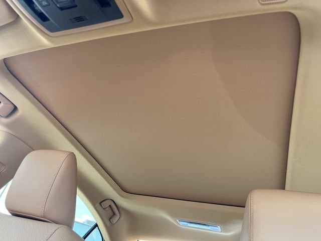 Used 2022 Lexus ES 350 w/ Premium Package FWD image 18