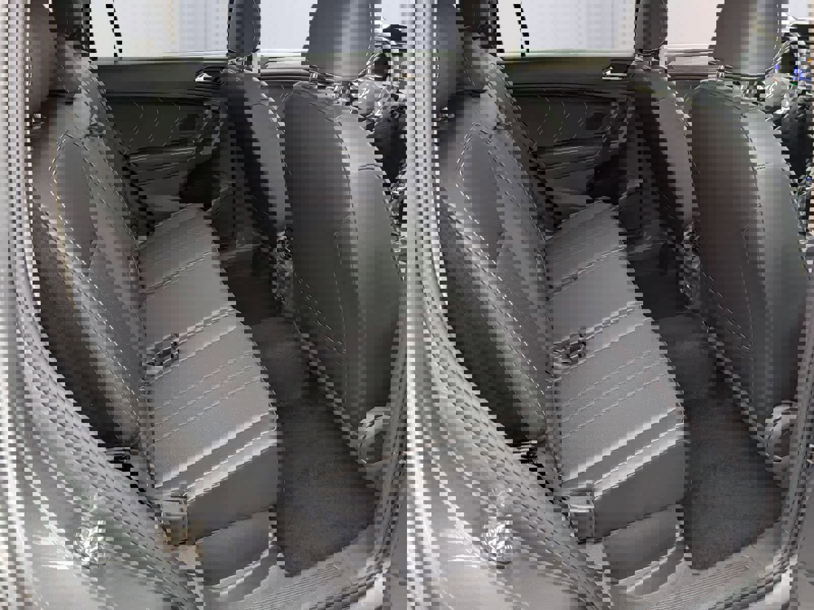 Used 2023 Volkswagen Tiguan SE image 9