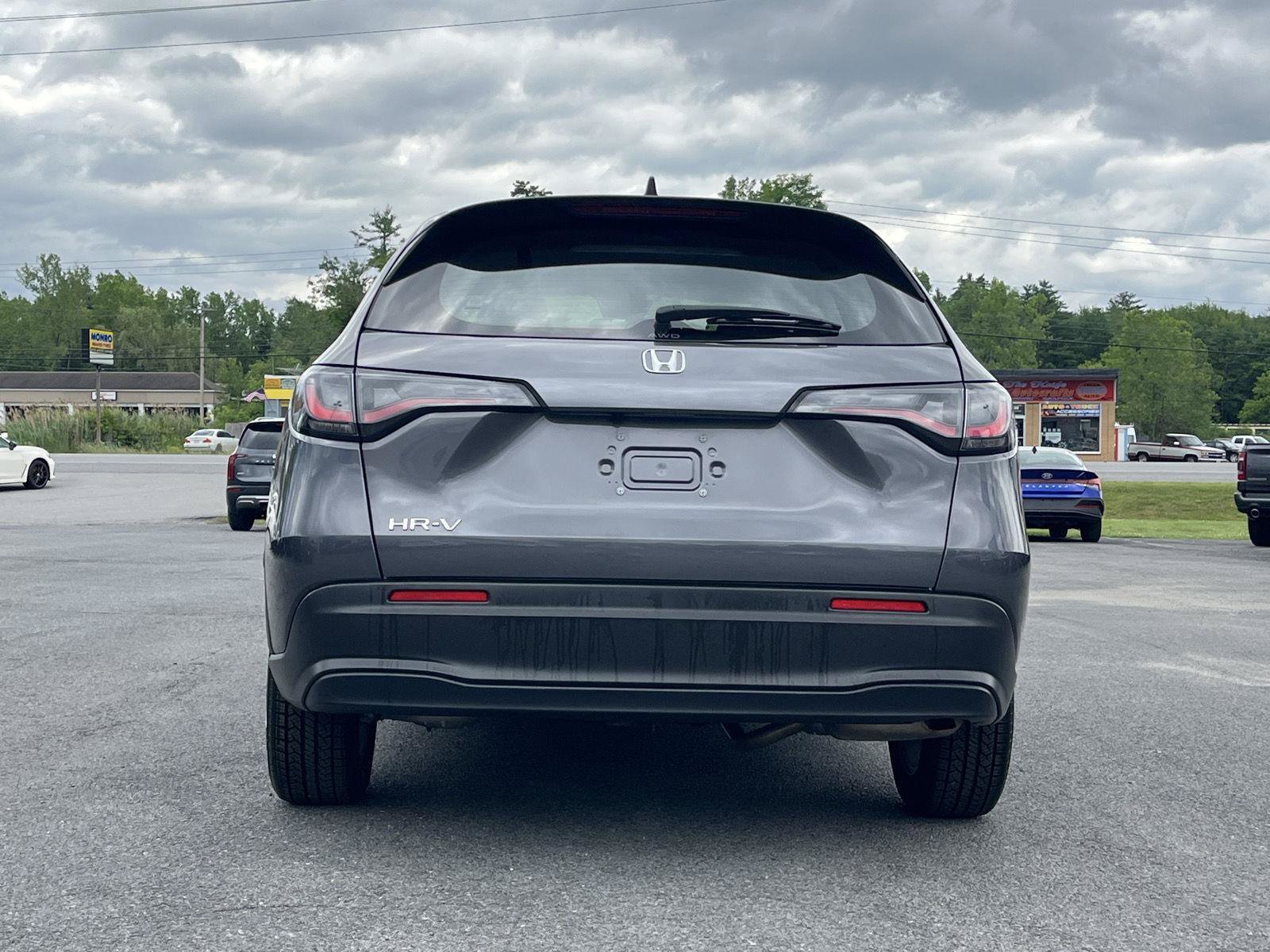 Certified 2024 Honda HR-V LX image 7