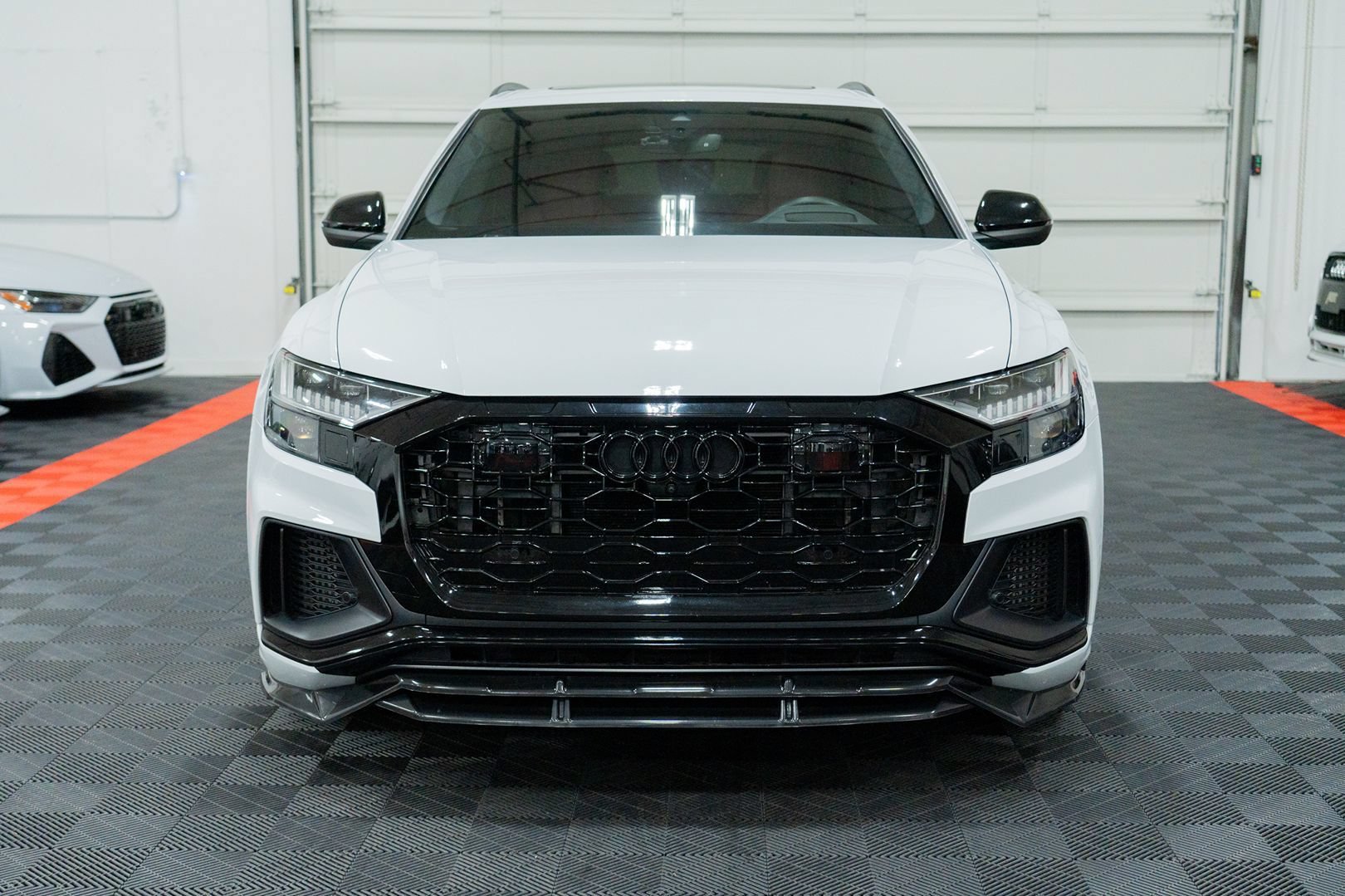 Used 2023 Audi SQ8 Prestige w/ Prestige Package AWD/4WD image 2