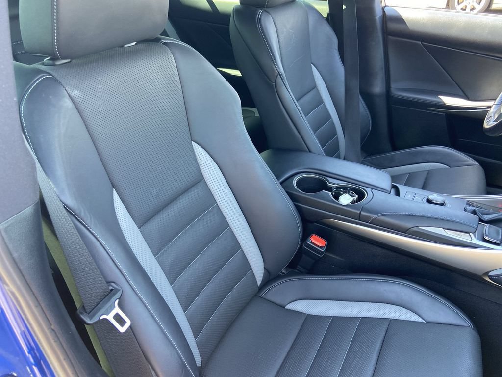 Used 2020 Lexus IS 300 F Sport w/ Blackline Edition RWD image 24