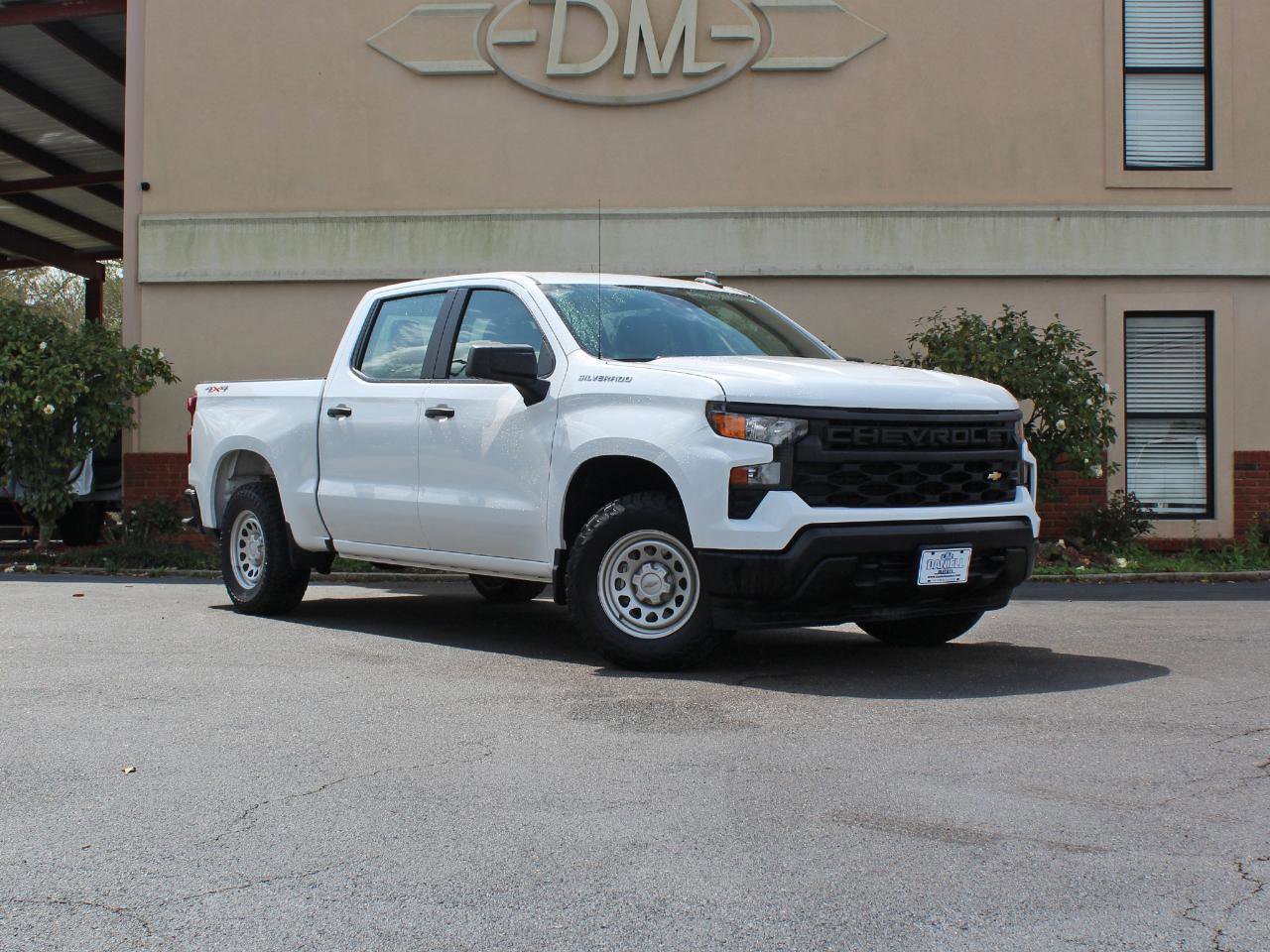 Used 2024 Chevrolet Silverado 1500 W/T w/ Trailering Package image 3
