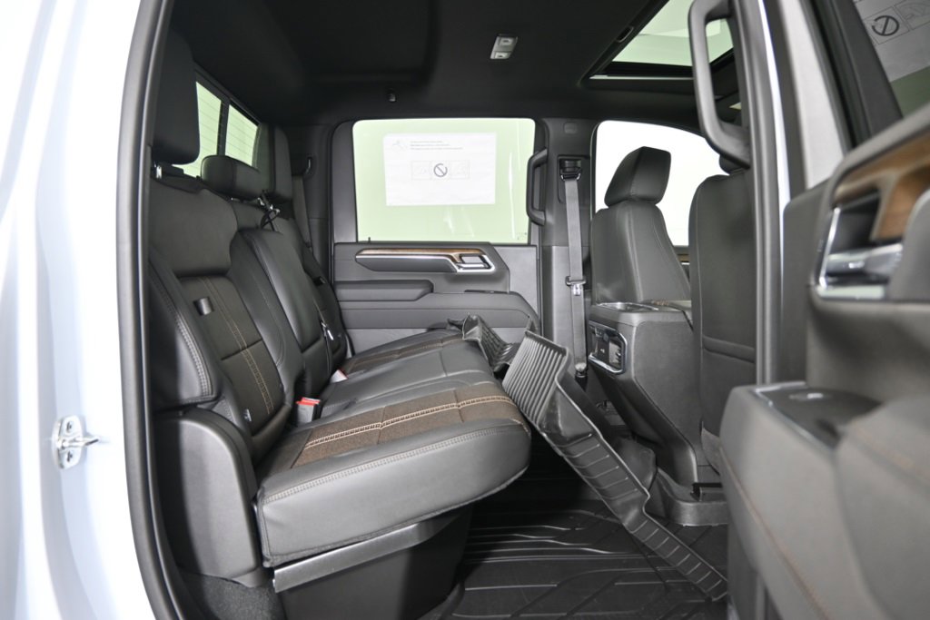 New 2026 Chevrolet Silverado 3500 High Country w/ High Country Premium Package image 16