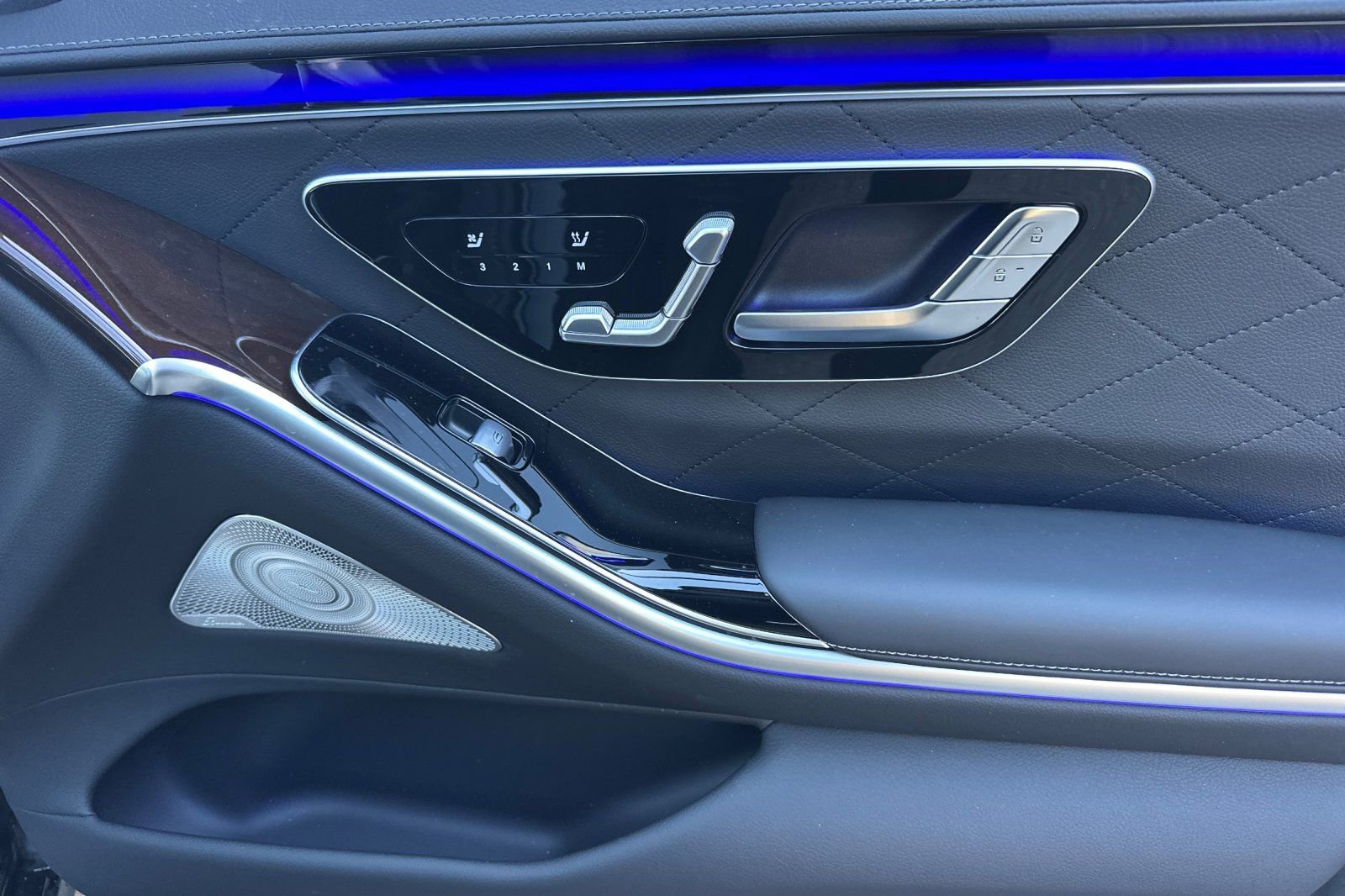 New 2026 Mercedes-Benz S 580 4MATIC Sedan image 32