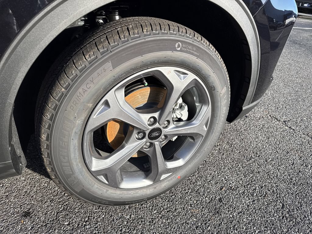 New 2026 Ford Escape ST-Line w/ Tech Pack #1 FWD image 13