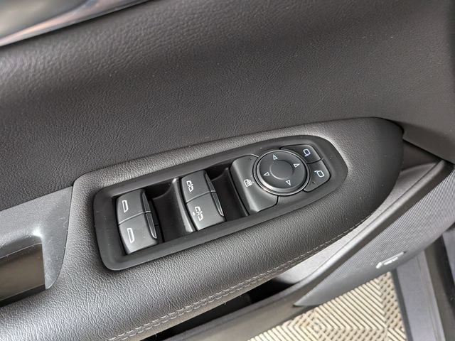 Used 2023 Cadillac XT5 Luxury w/ LPO, Floor Liner Package AWD/4WD image 14