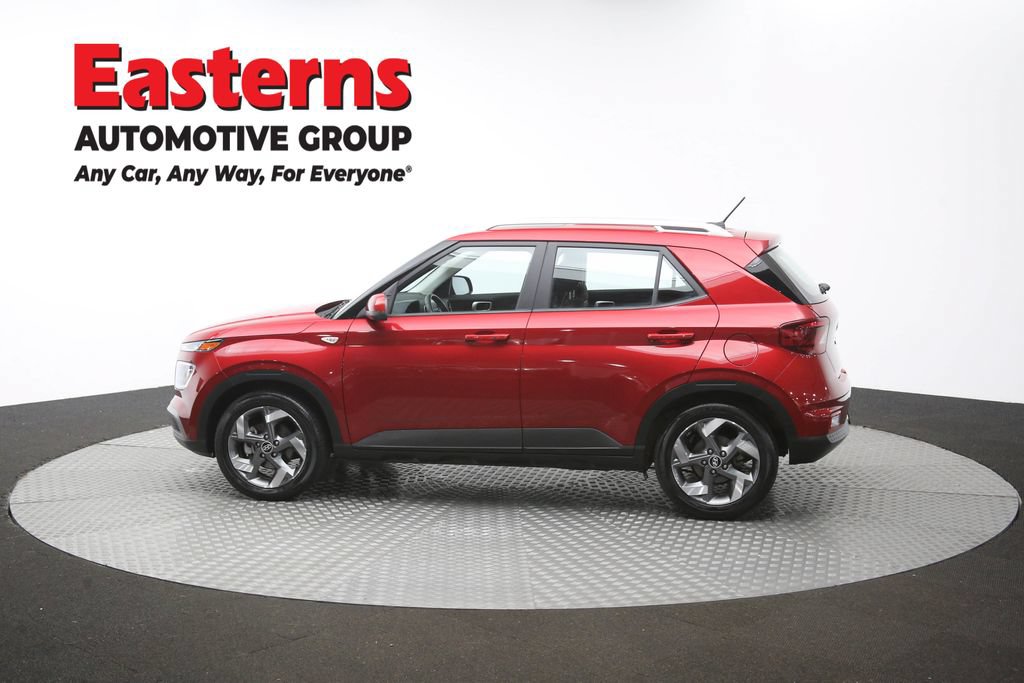 Used 2025 Hyundai Venue SEL FWD image 62