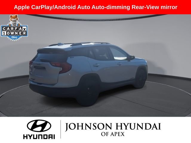 Used 2020 GMC Terrain SLE w/ Elevation Edition image 9