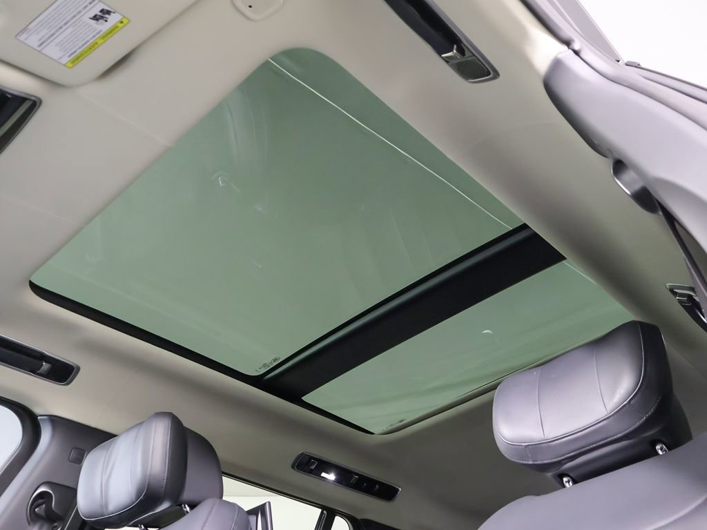 Used 2023 Land Rover Range Rover Long Wheelbase Autobiography image 25