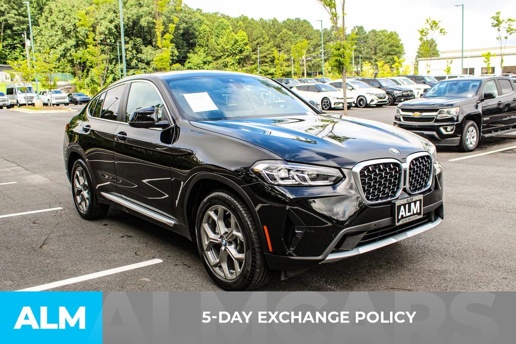 Used 2025 BMW X4 xDrive30i image 4