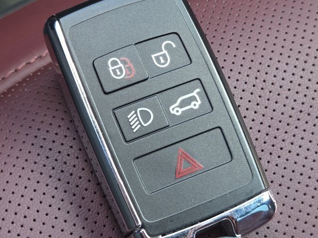 Used 2023 Land Rover Range Rover Sport SE Dynamic AWD/4WD image 37