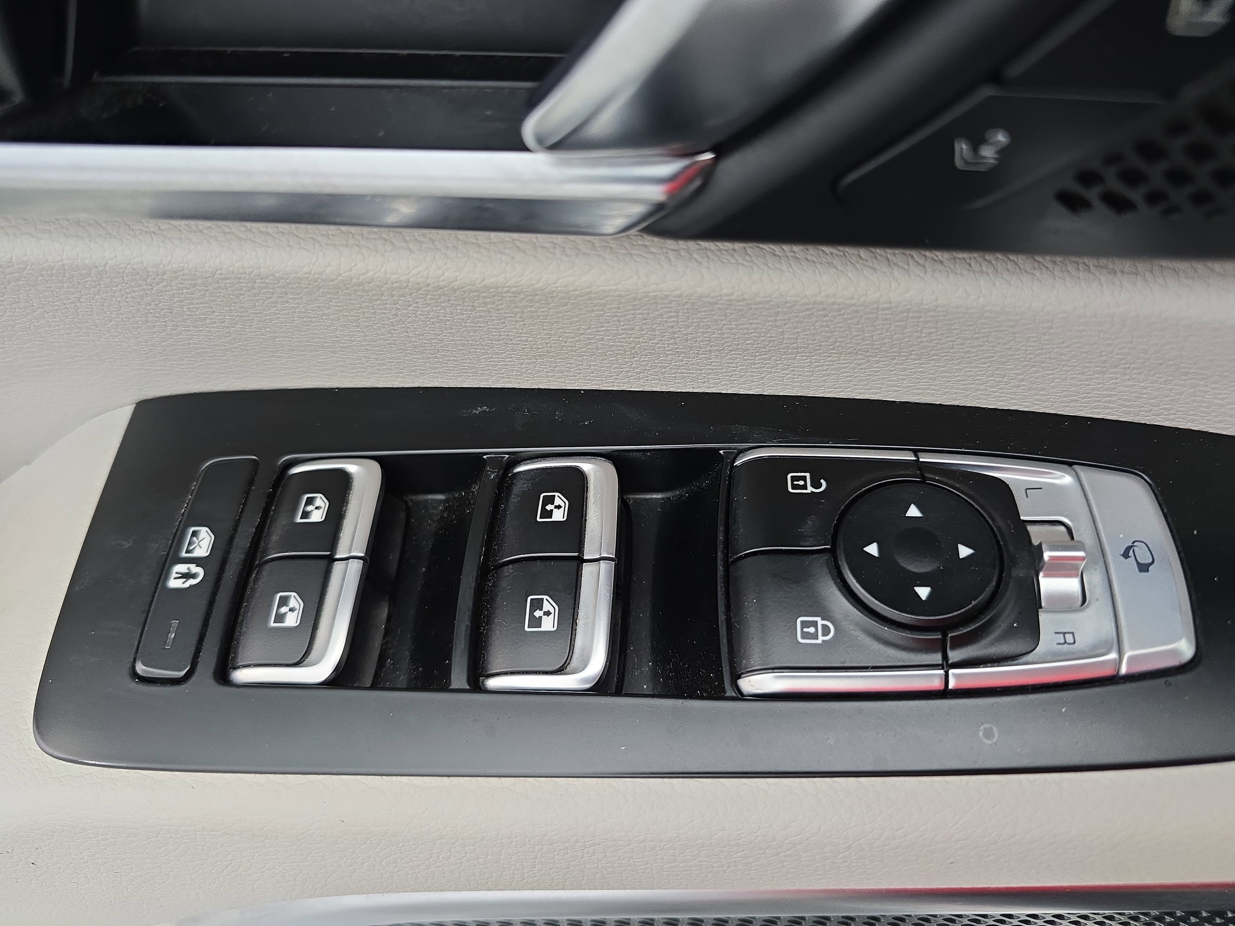 Used 2020 Kia Telluride SX w/ SX Prestige Package AWD/4WD image 29