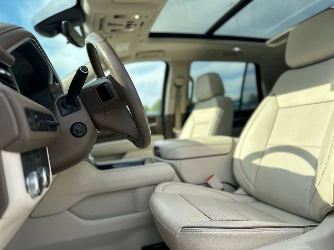 Used 2021 GMC Yukon Denali w/ Advanced Technology Package RWD image 9