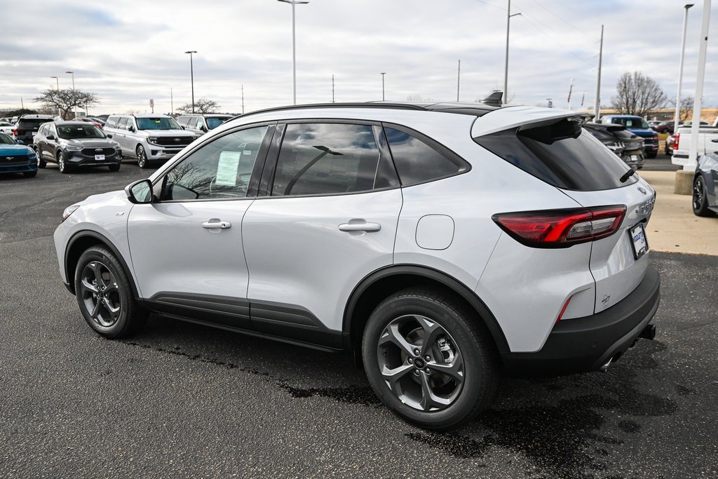 New 2026 Ford Escape ST-Line Select w/ Equipment Group 401A image 7