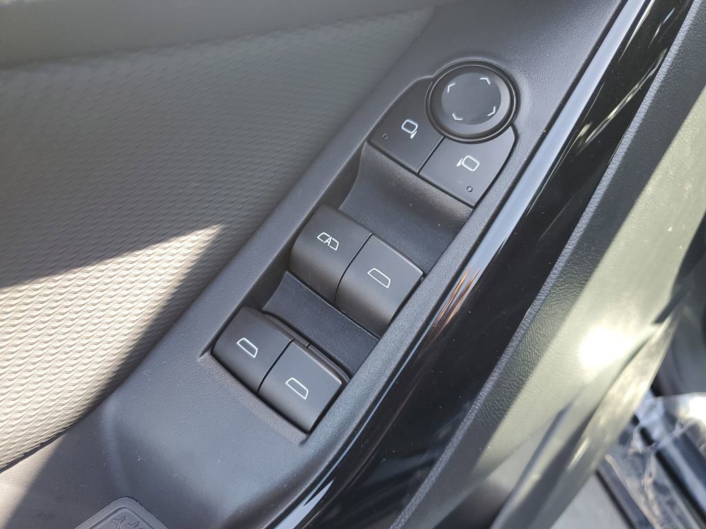 New 2026 Chevrolet Equinox LT w/ Midnight Edition image 19