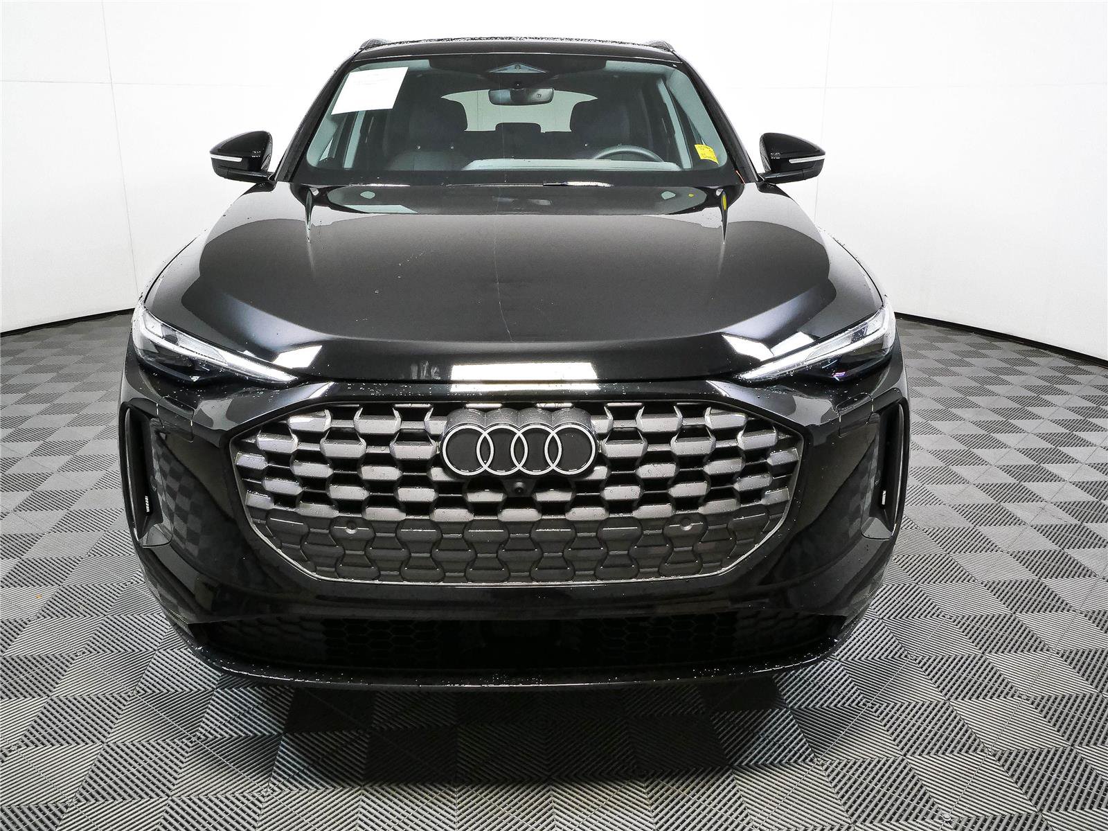 Used 2025 Audi Q5 Premium w/ Convenience Package AWD/4WD image 36