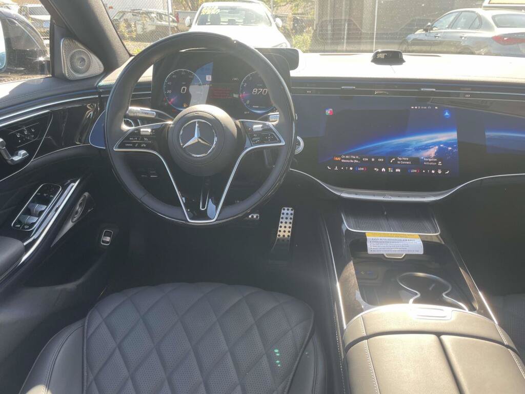 New 2027 Mercedes-Benz S 580 4MATIC Sedan image 2