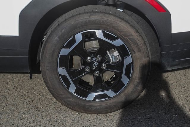 Certified 2025 Hyundai Santa Fe SEL image 12