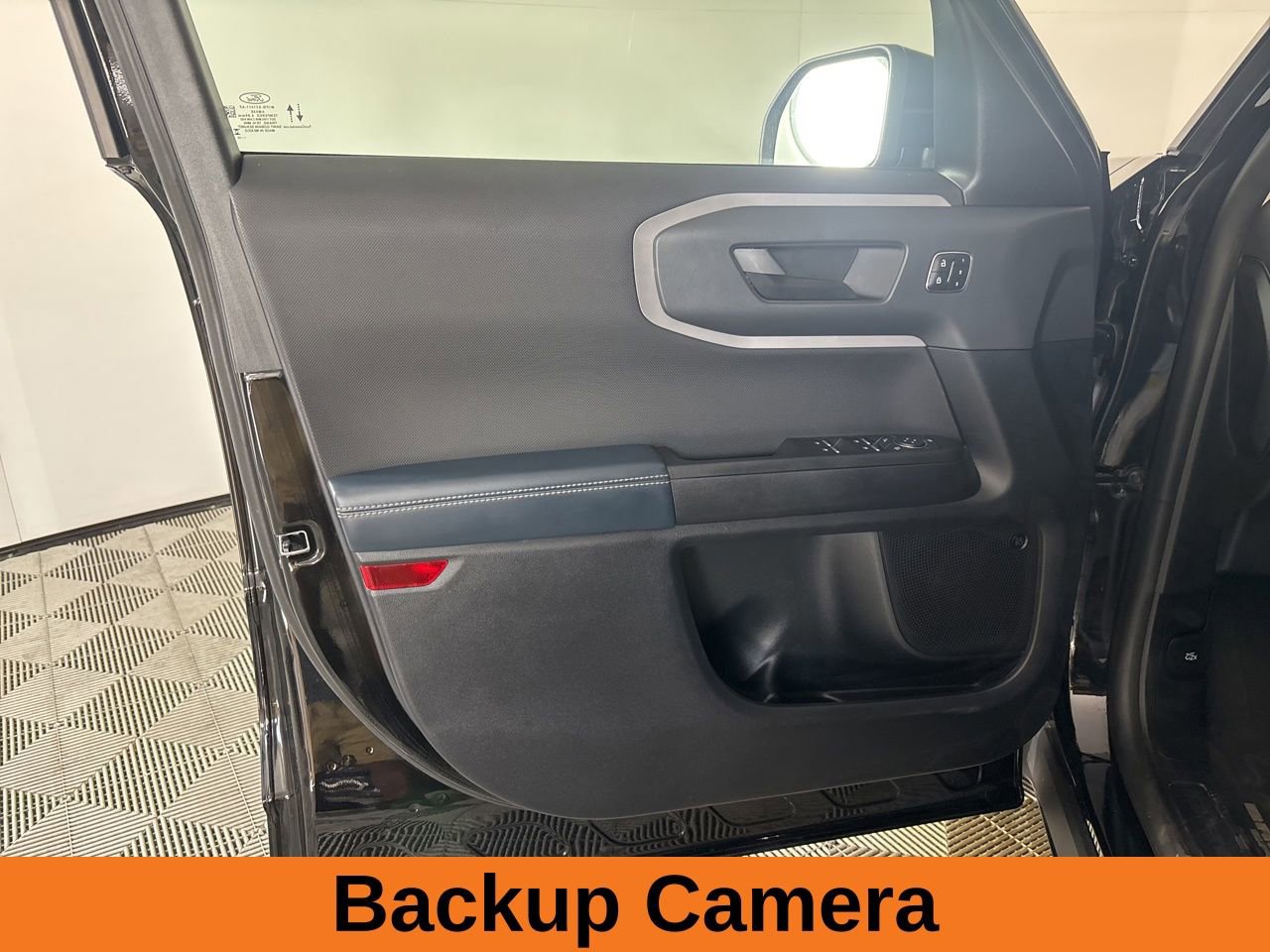 Used 2023 Ford Bronco Sport Outer Banks w/ Tech Package AWD/4WD image 8