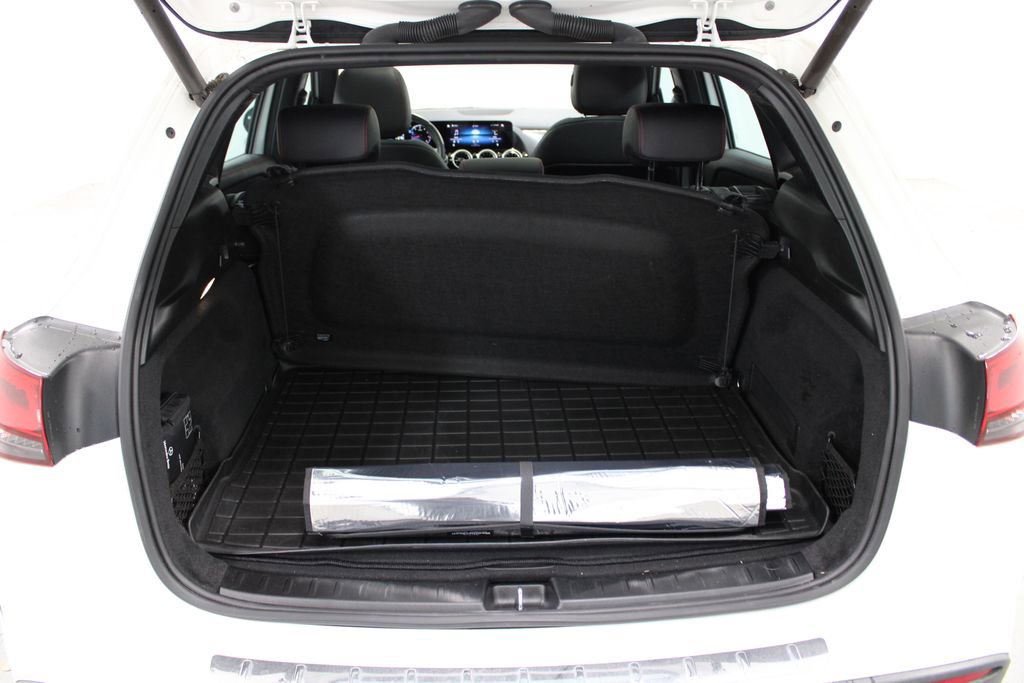 Used 2022 Mercedes-Benz GLA 35 AMG 4MATIC image 13