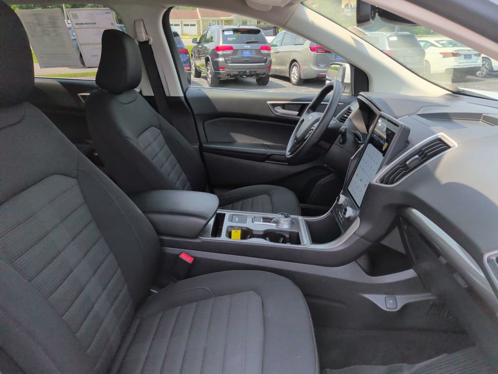 Certified 2023 Ford Edge SEL w/ Convenience Package AWD/4WD image 9