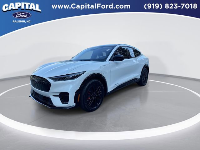 Certified 2025 Ford Mustang Mach-E Premium w/ Sport Appearance Package image 4