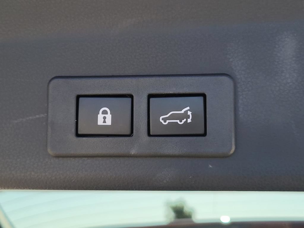 Used 2024 Subaru Ascent Premium w/ Convenience Package AWD/4WD image 10