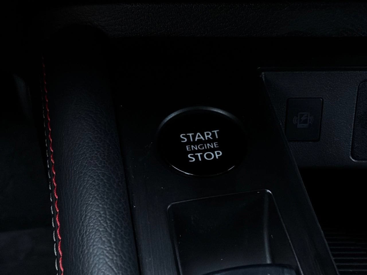 Used 2026 Nissan Kicks SR FWD image 25