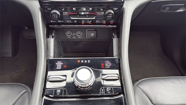 Used 2024 Jeep Grand Cherokee Overland image 38