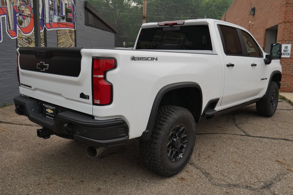 New 2026 Chevrolet Silverado 2500 ZR2 w/ ZR2 Bison Edition AWD/4WD image 9