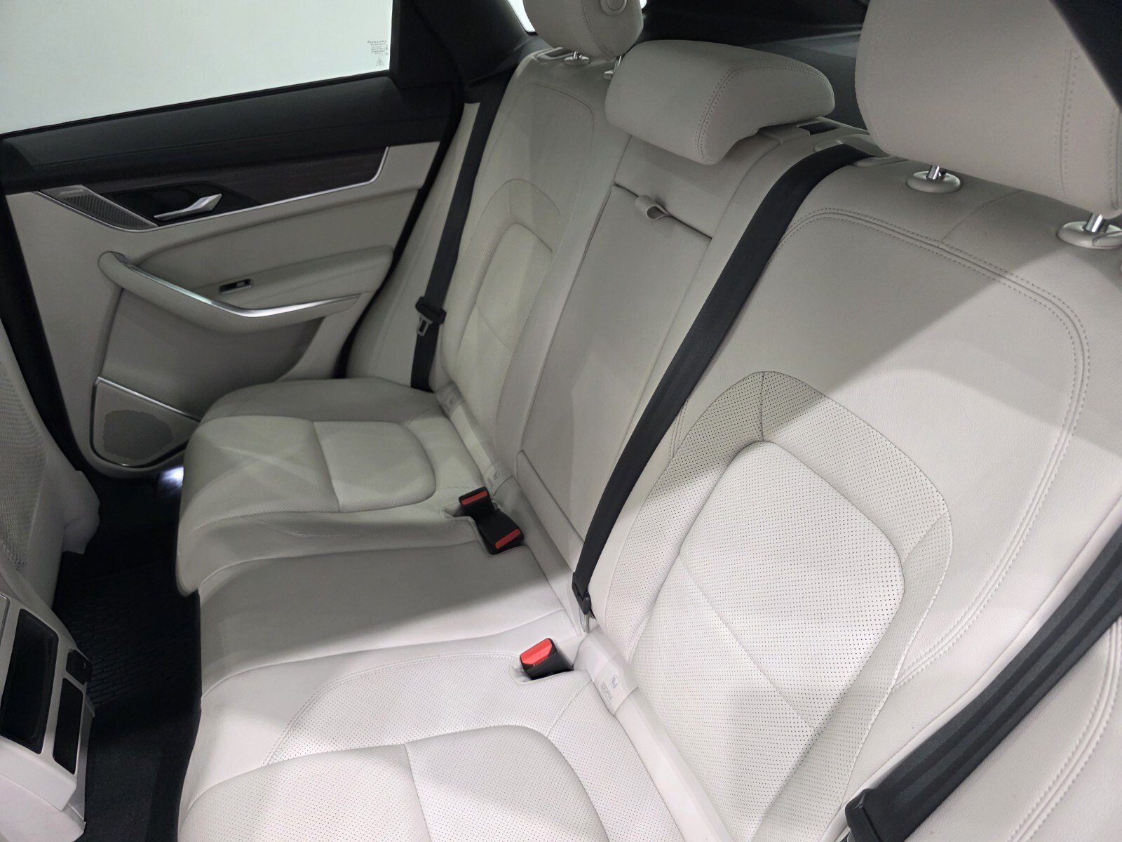 Used 2021 Jaguar F-PACE S AWD/4WD image 12