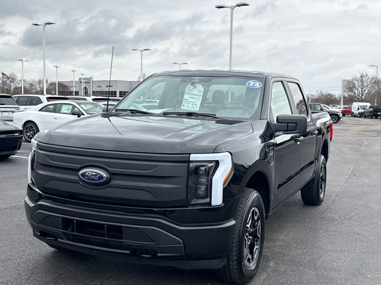 Used 2023 Ford F150 Lightning Pro image 7