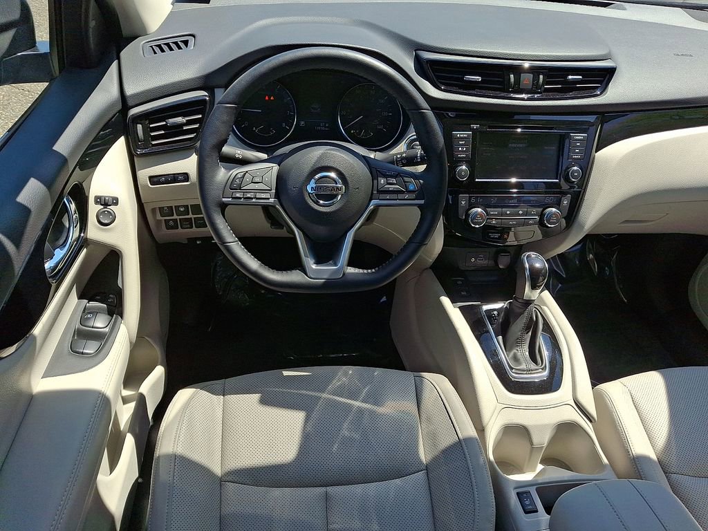 Used 2022 Nissan Rogue Sport SL AWD/4WD image 12