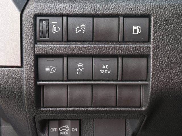 Used 2025 Toyota Tacoma TRD Off-Road AWD/4WD image 26