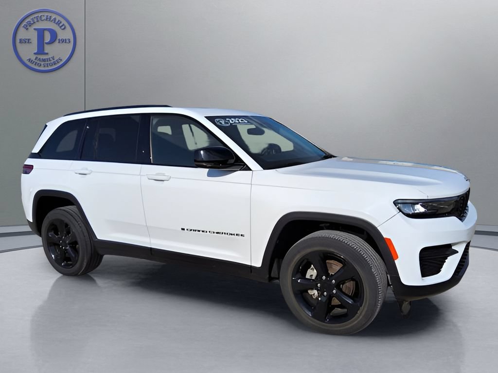 Used 2023 Jeep Grand Cherokee Altitude